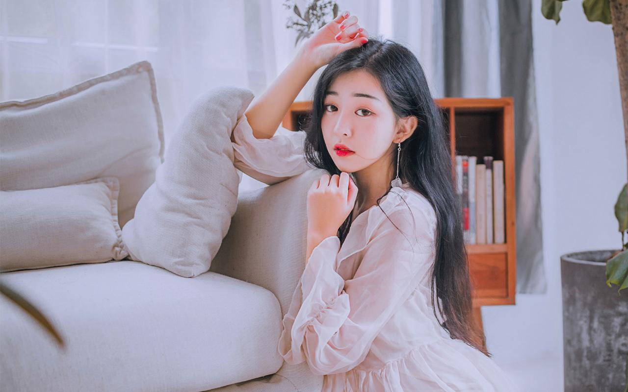 人民币汇率保持基本稳定有坚实基础